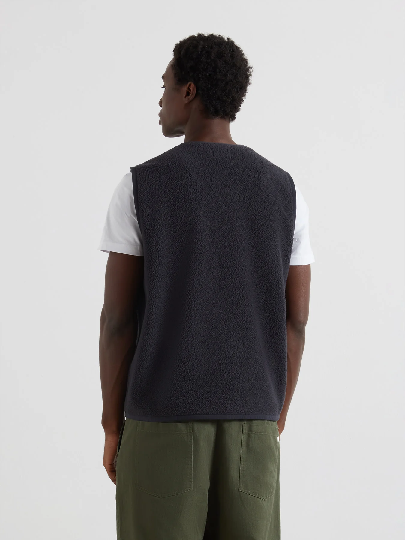 Abbott Gilet In True Navy - Image 3