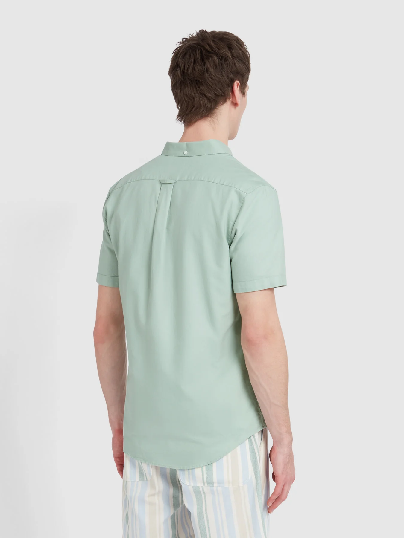 Brewer Short Sleeve Oxford Shirt In Grove Green - Image 3