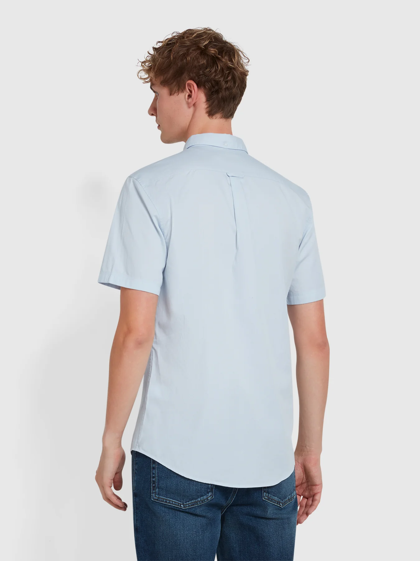Carlson Short Sleeve Shirt In Sky Blue - Image 3