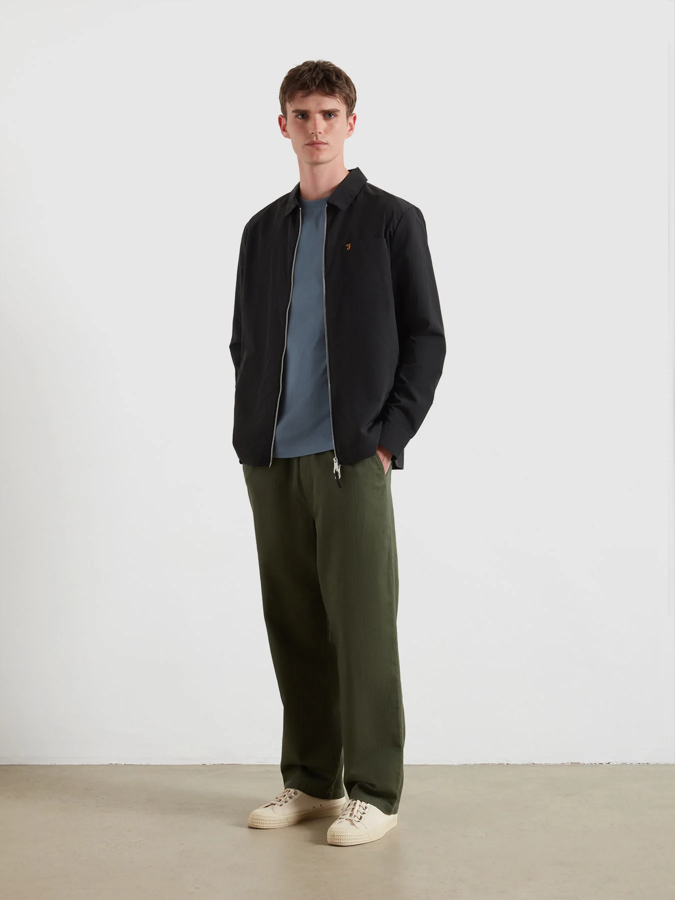 Fintoni Zipped Overshirt In Black - Image 2