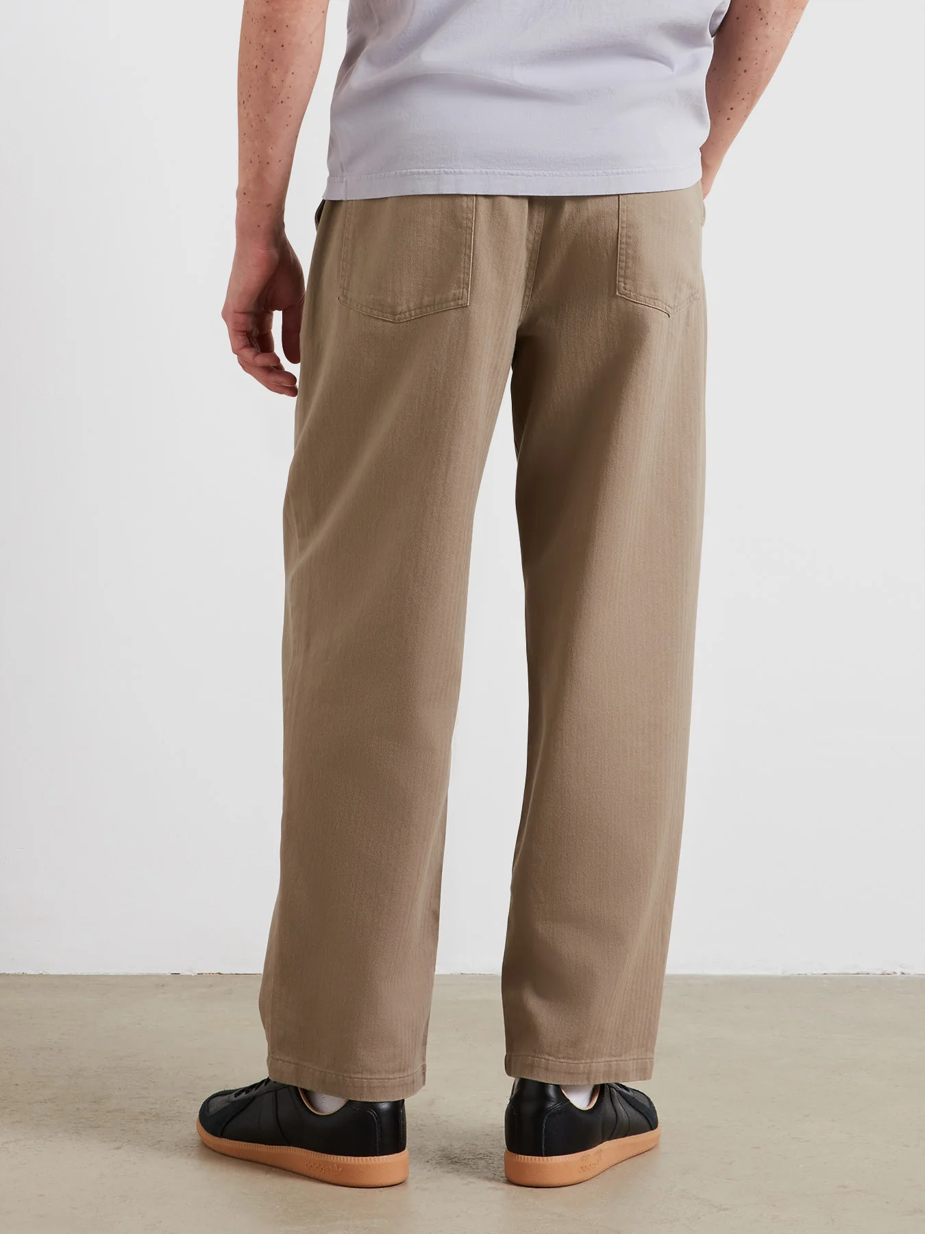 Greenport Loose Fit Herringbone Trousers In Ashen Taupe - Image 3