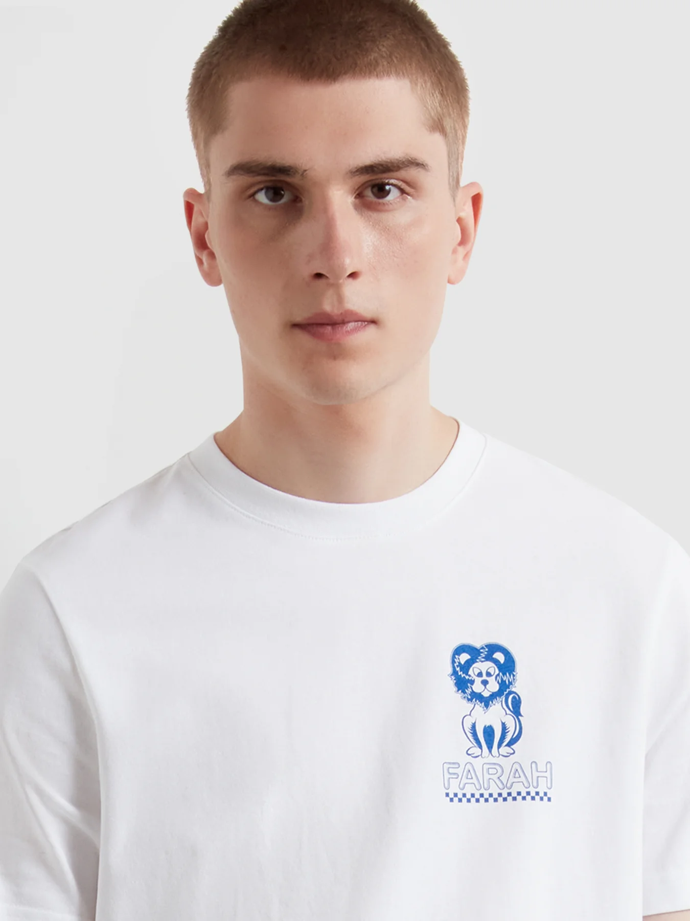 Harker Graphic T-Shirt In White - Image 4
