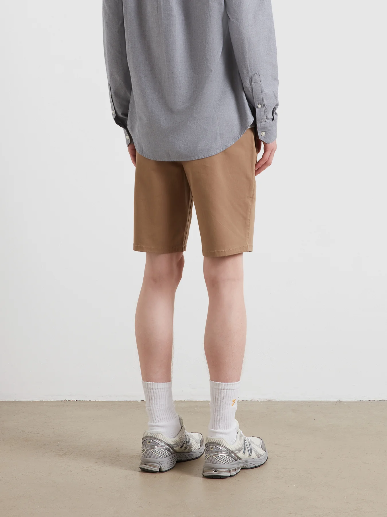 Hawk Chino Shorts In Beige - Image 3