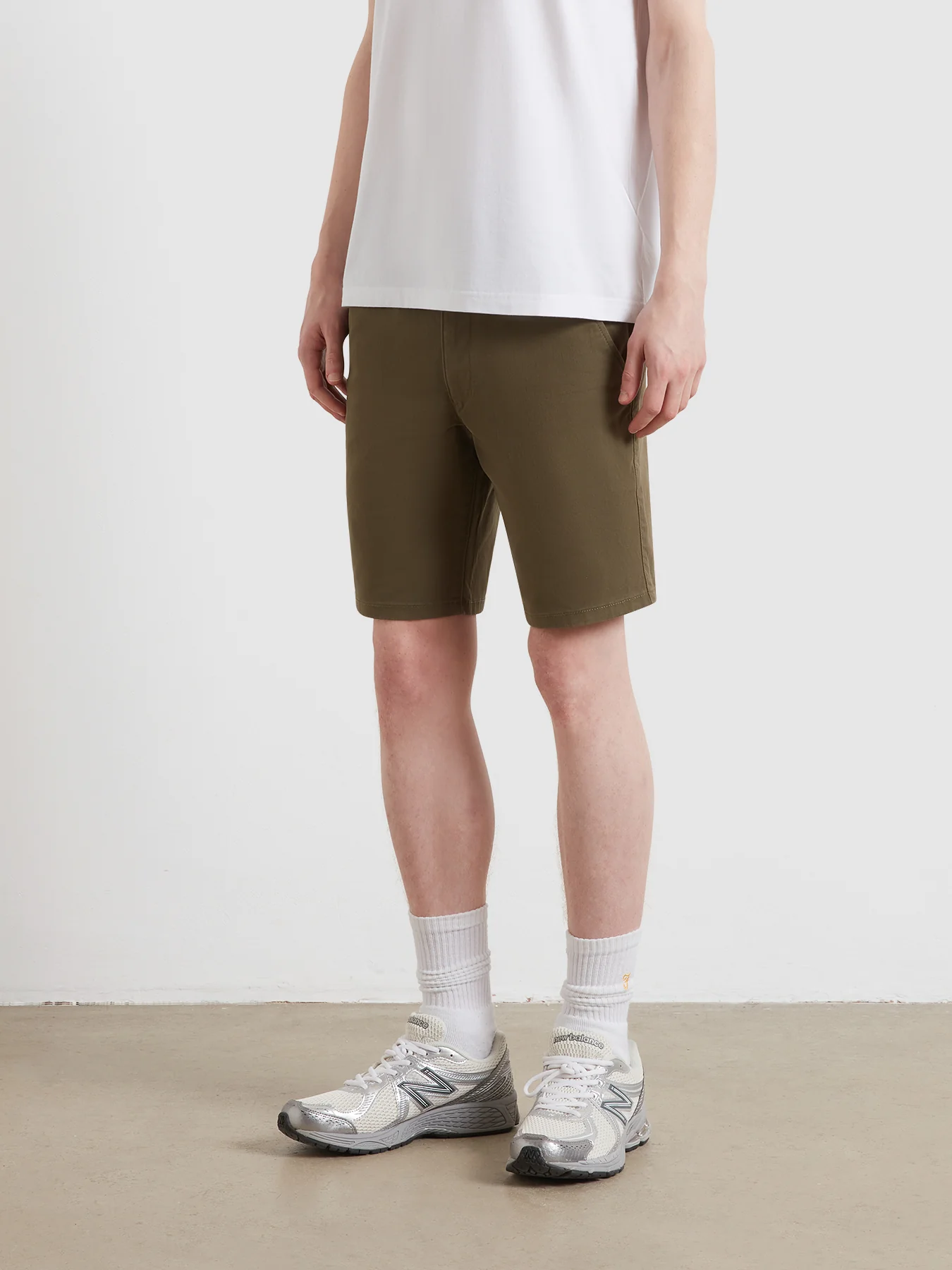 Hawk Chino Shorts In Olive Green - Image 2