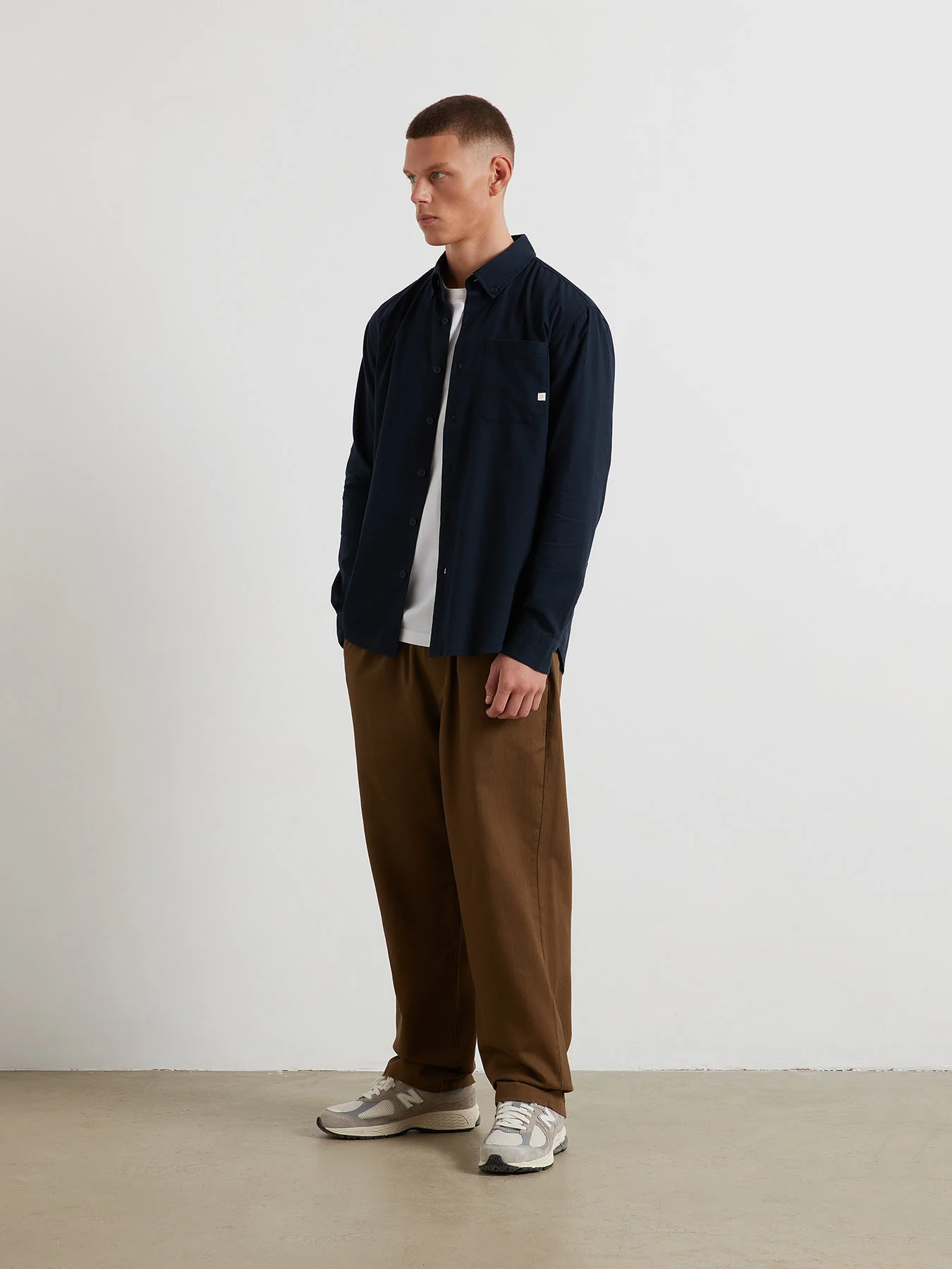 Netherton Bedford Cord Shirt In True Navy - Image 2