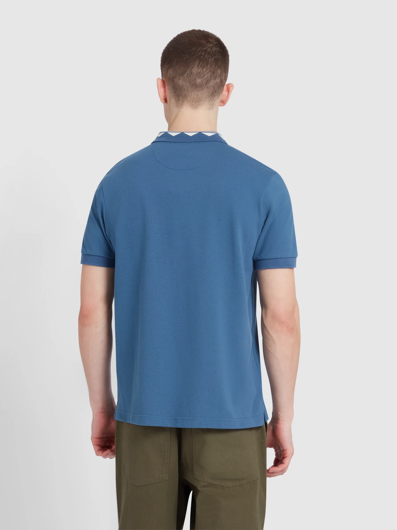Reeves Zig Zag Tipped Collar Polo Shirt In Cold Metal - Image 3