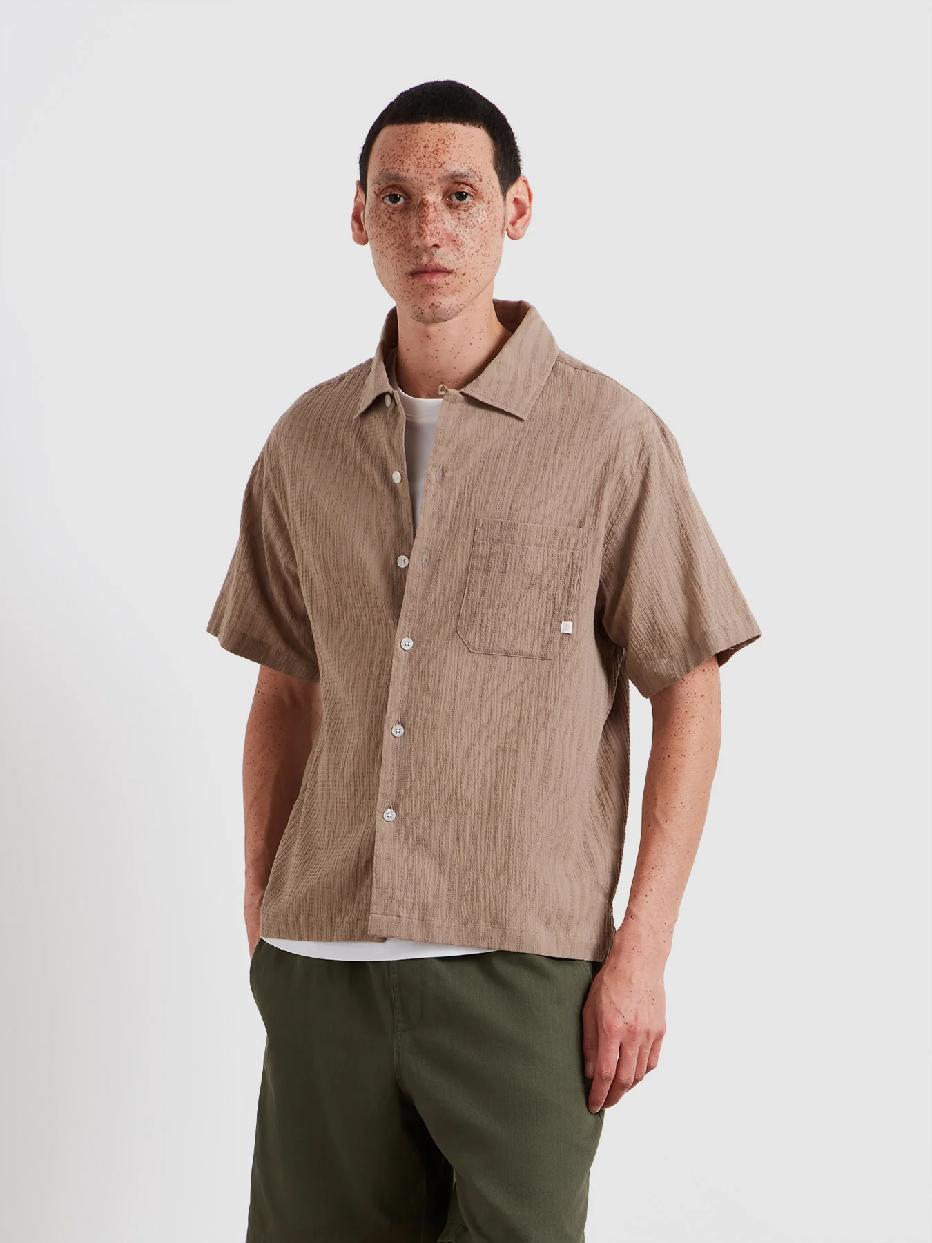 Riley Textured Short Sleeve Shirt In Ashen Taupe - Image 2