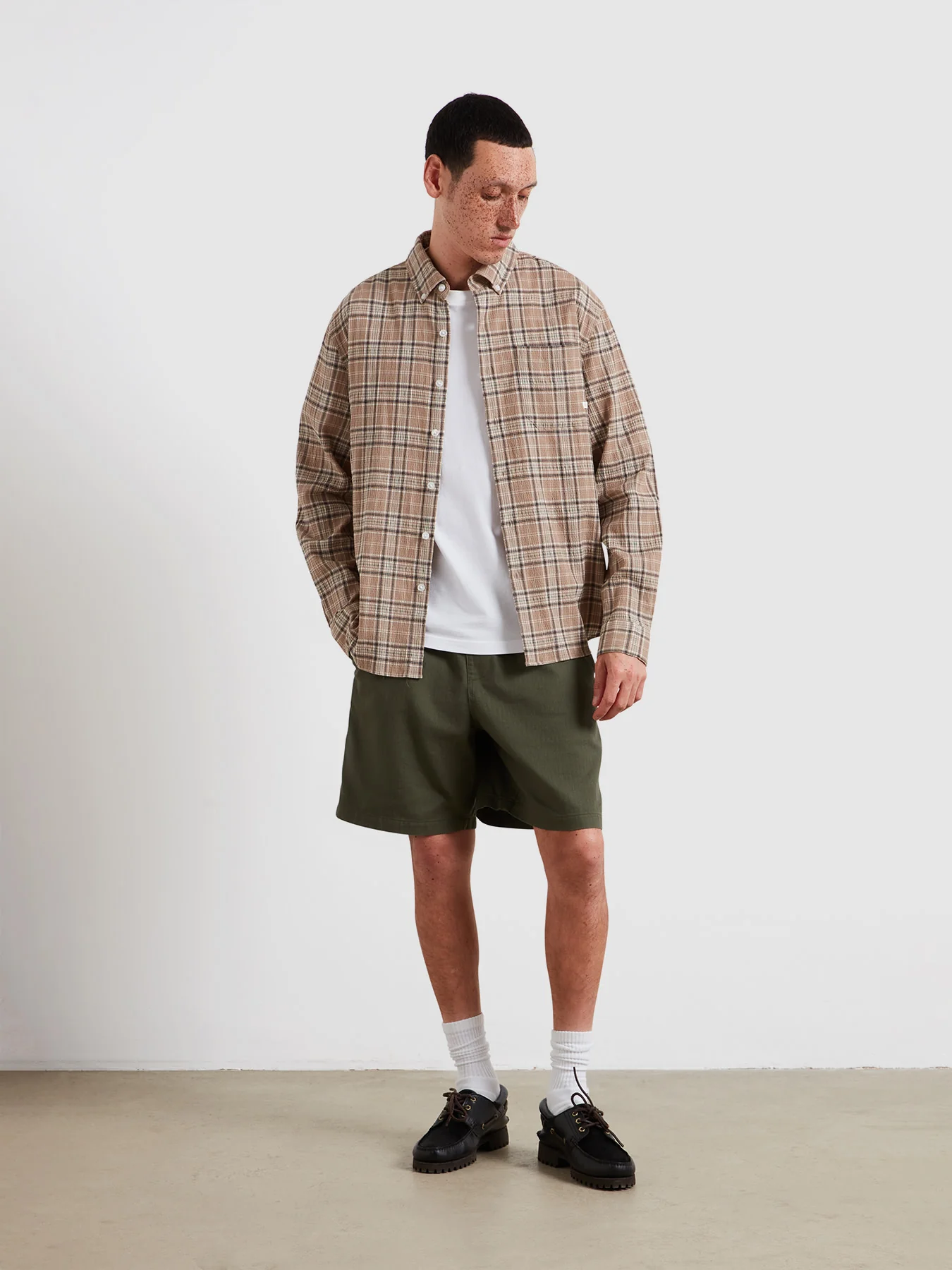 Sands Check Shirt In Ashen Taupe - Image 3