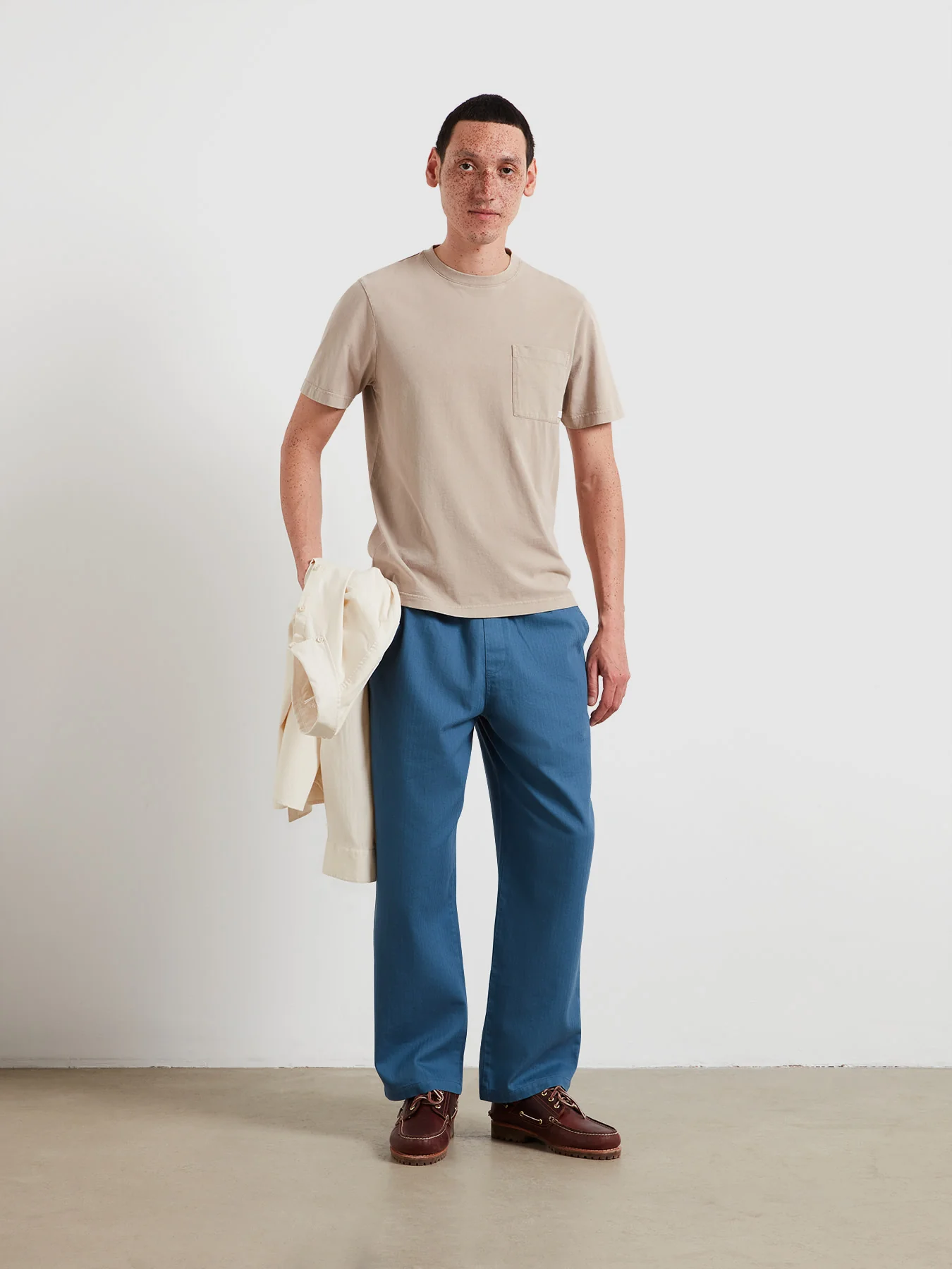 Stacy Pocket T-Shirt In Ashen Taupe - Image 3