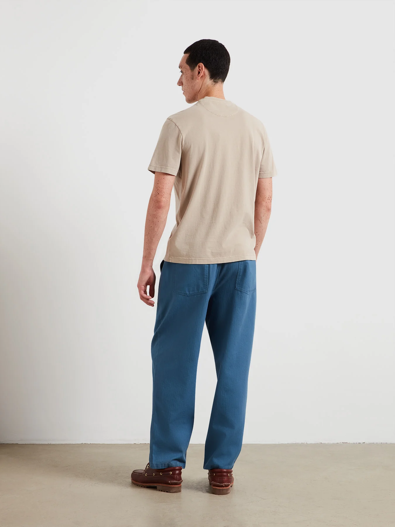 Stacy Pocket T-Shirt In Ashen Taupe - Image 4