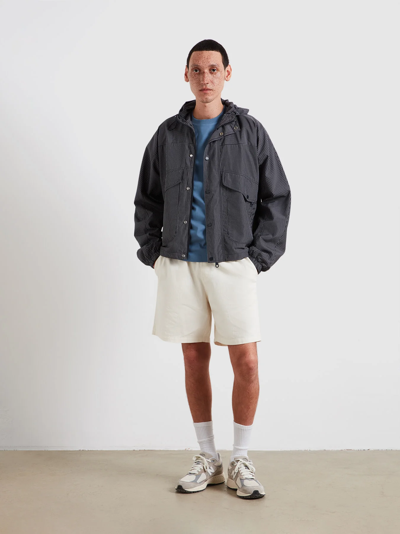 Swinton Drawstring Herringbone Shorts In Ecru - Image 5