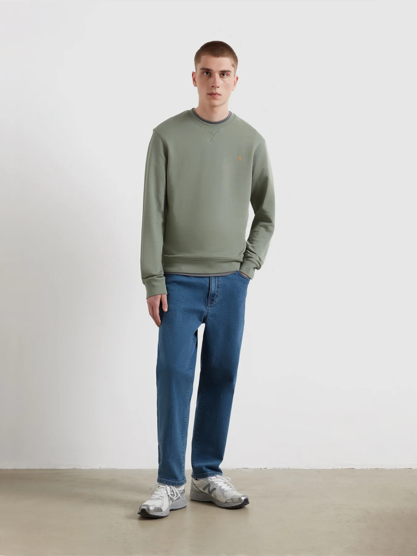 Tim Organic Cotton Crew Neck Sweatshirt In Tarragon Green - Image 2
