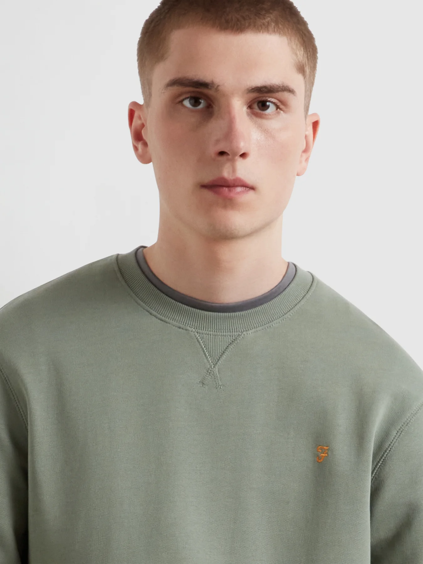 Tim Organic Cotton Crew Neck Sweatshirt In Tarragon Green - Image 4