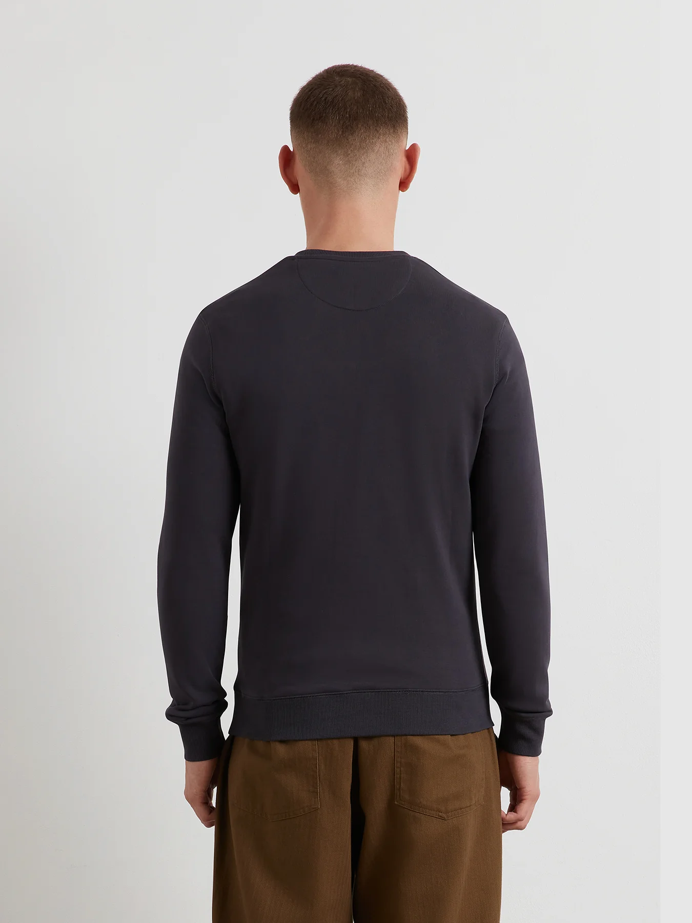 Tim Organic Cotton Crew Neck Sweatshirt In Submarine Grey - Image 3